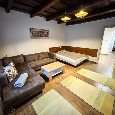Bed and Breakfast Dreko Panzió&Borbisztró Győrújbarát Zewnętrze zdjęcie