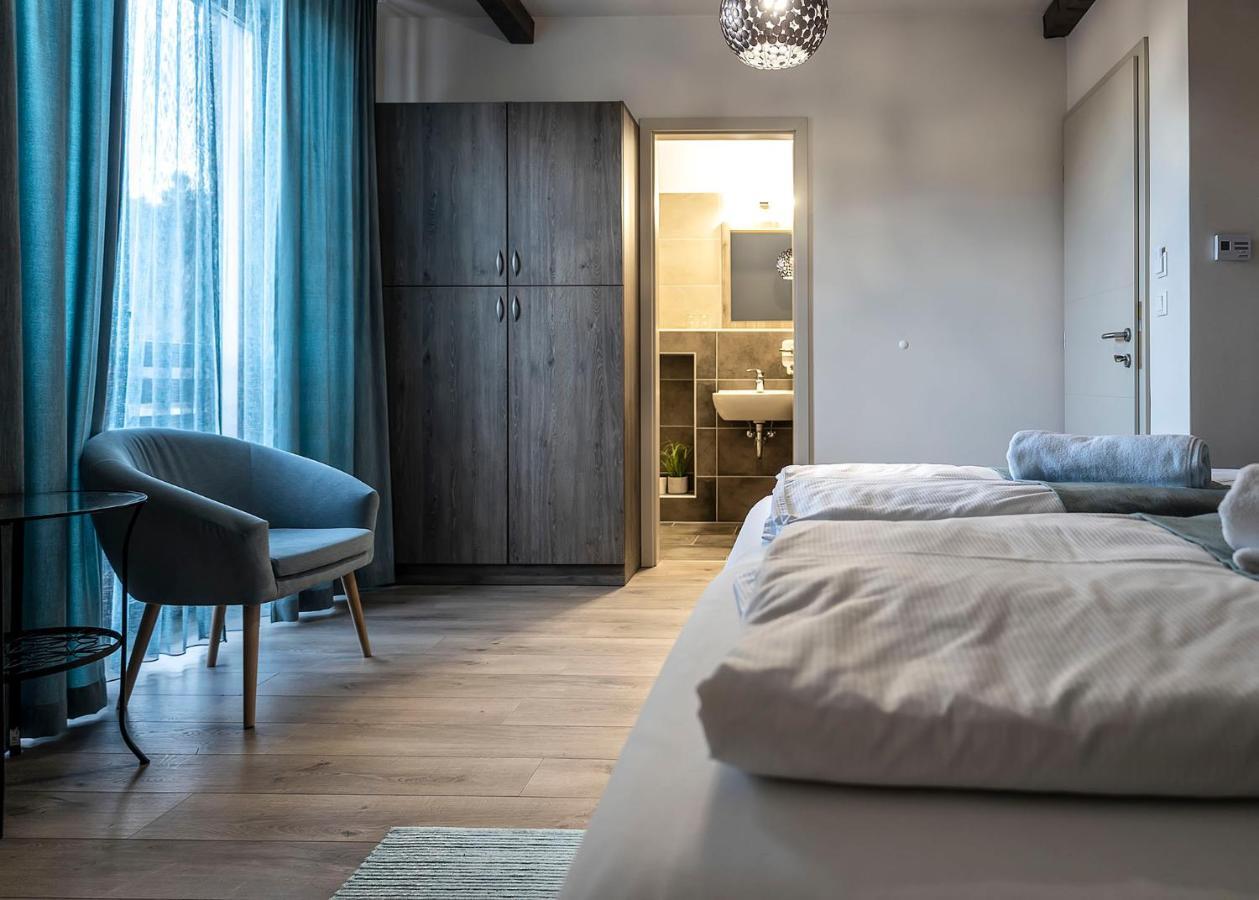 Bed and Breakfast Dreko Panzió&Borbisztró Győrújbarát Zewnętrze zdjęcie