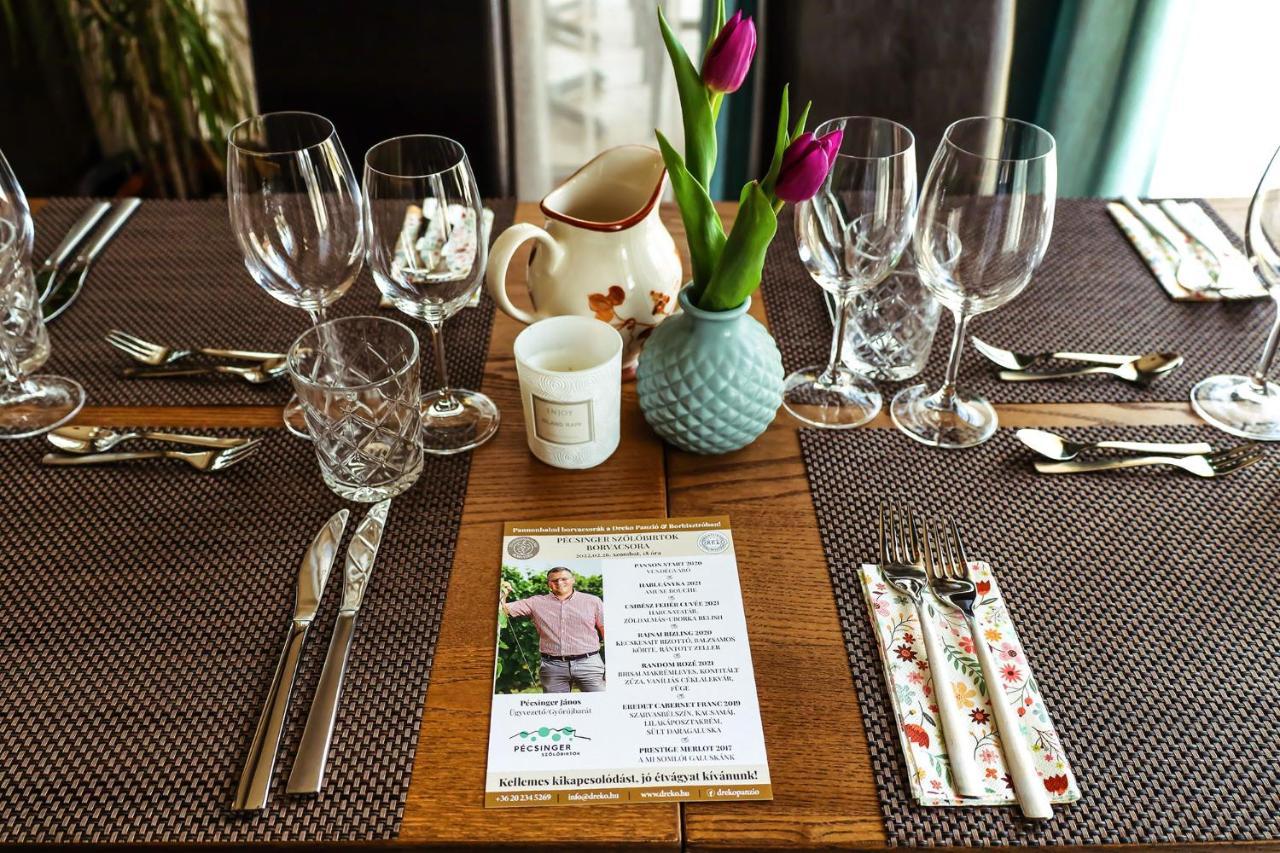 Bed and Breakfast Dreko Panzió&Borbisztró Győrújbarát Zewnętrze zdjęcie