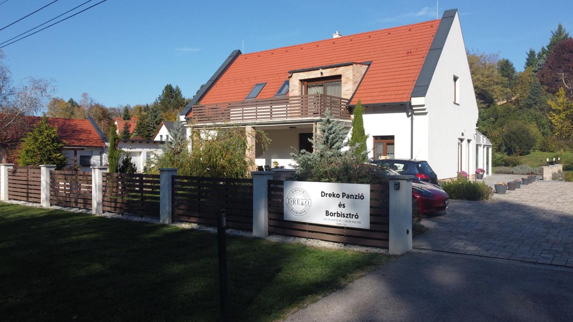 Bed and Breakfast Dreko Panzió&Borbisztró Győrújbarát Zewnętrze zdjęcie
