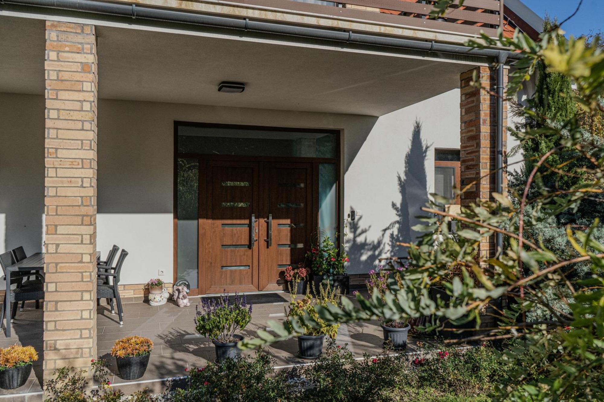 Bed and Breakfast Dreko Panzió&Borbisztró Győrújbarát Zewnętrze zdjęcie