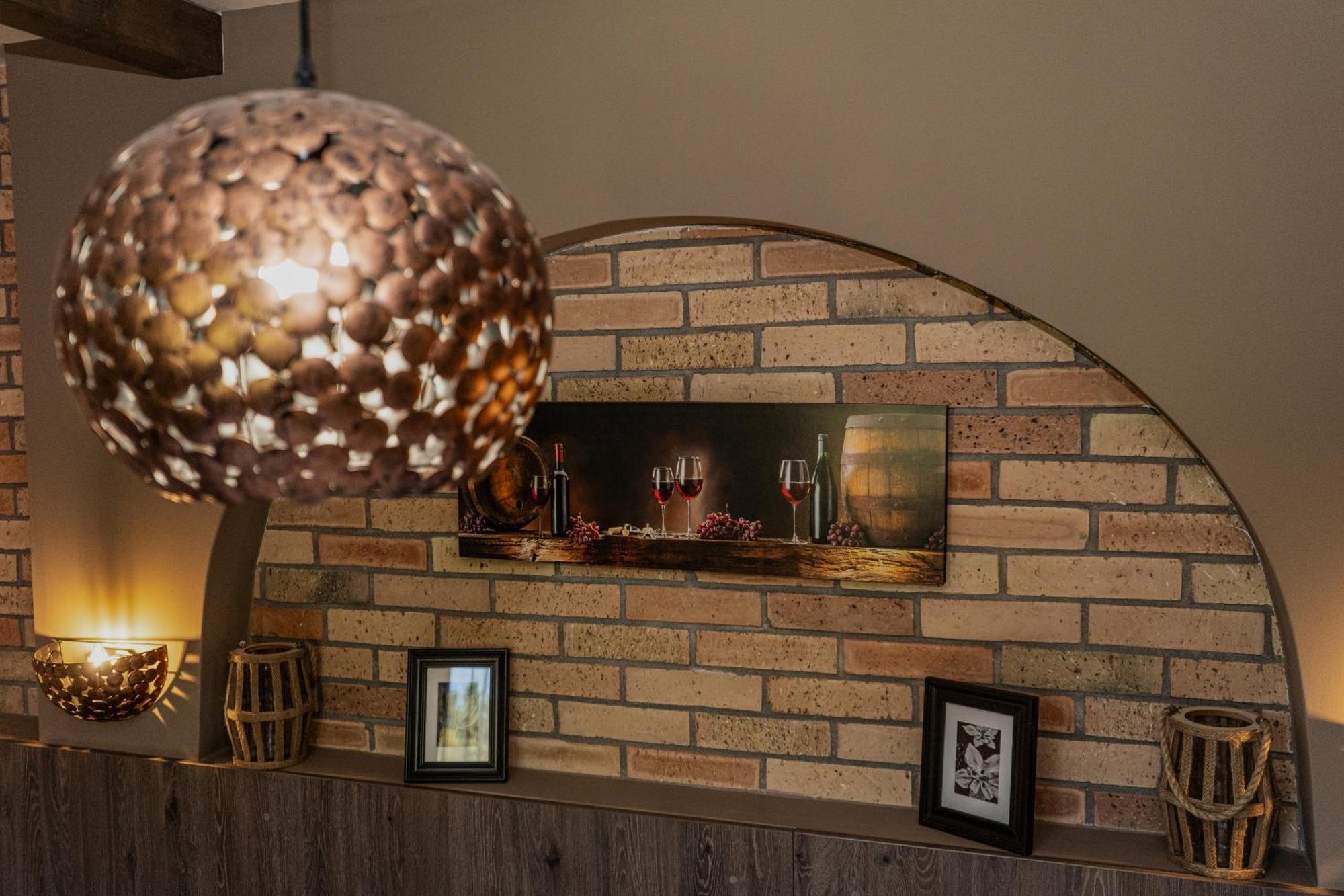 Bed and Breakfast Dreko Panzió&Borbisztró Győrújbarát Zewnętrze zdjęcie