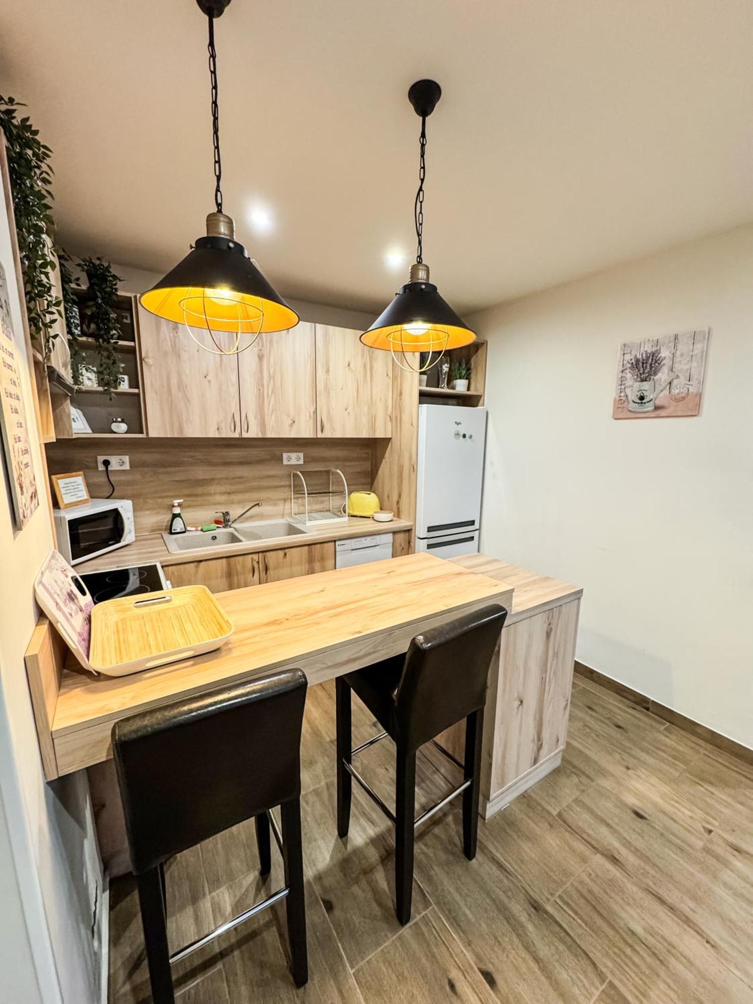 Bed and Breakfast Dreko Panzió&Borbisztró Győrújbarát Zewnętrze zdjęcie